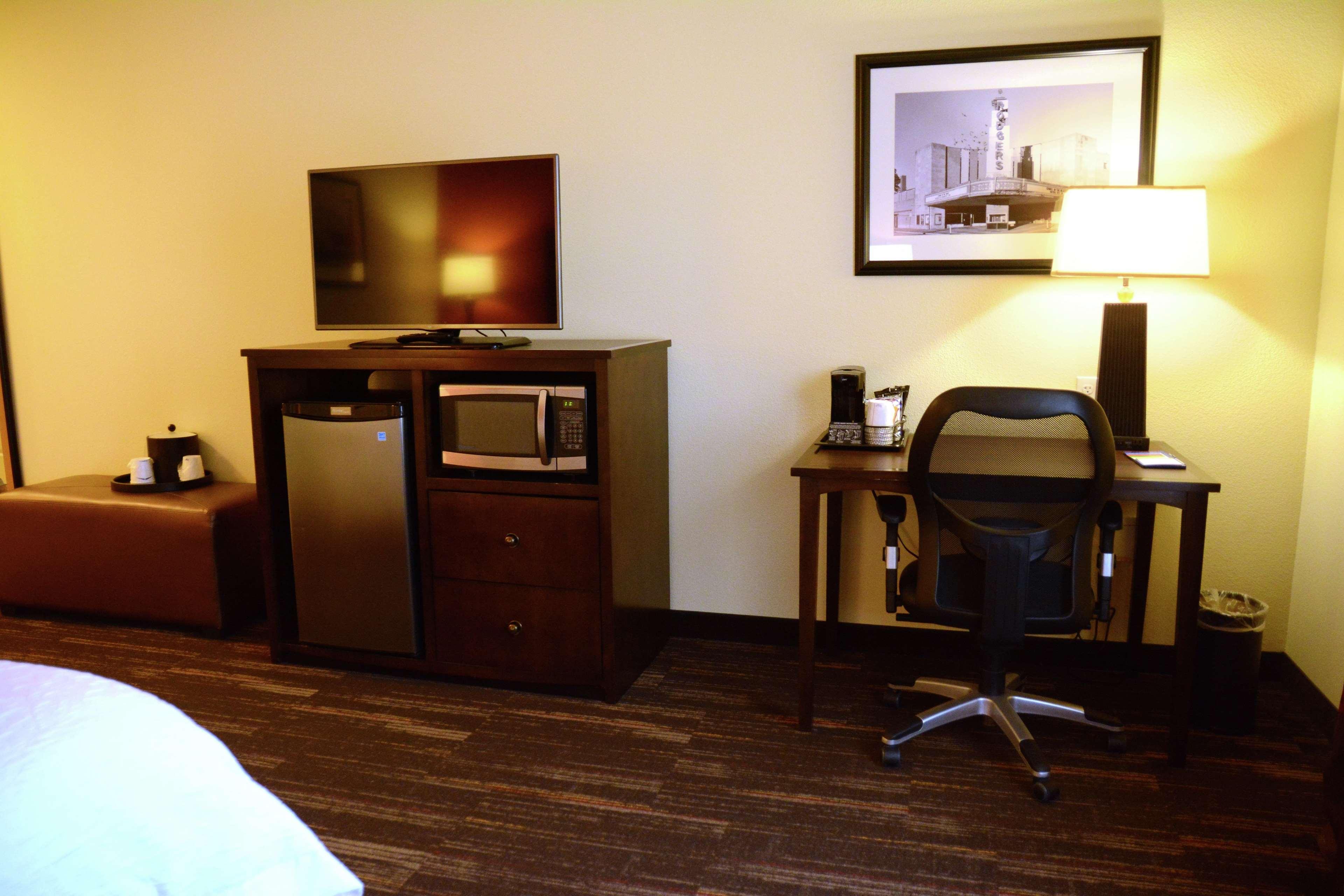 Hampton Inn Поплар Блафф Экстерьер фото